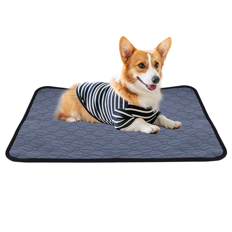 Suministros para mascotas Amazon popular almohadilla de orina para mascotas lavable almohadilla absorbente fácil de secar almohadilla de orina para perros lavable en stock