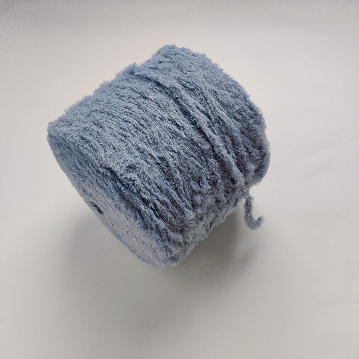 网红款19号甘兰色0.6支纺皮毛纱用于小商品家居用品的特种皮毛X20