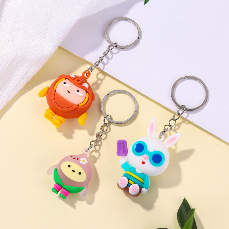 Nuevos llaveros de dibujos animados Capibara conejo blanco huevo colgante de fiesta mochila decoración