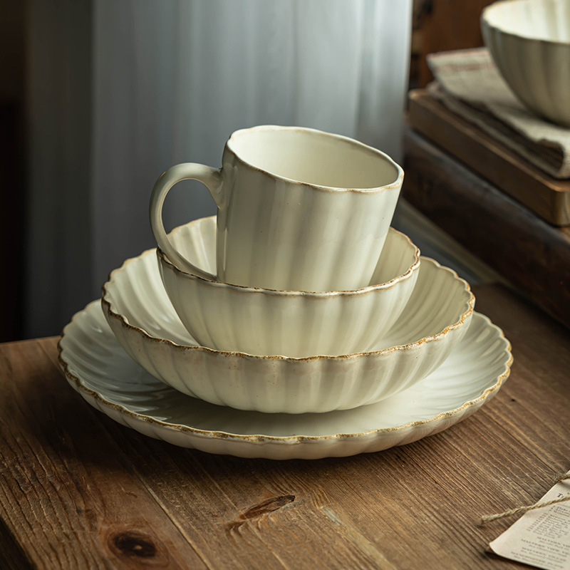 Juego de vajilla Serie de platos de crisantemo Taza de cerámica Juego de platos Taza de agua para el hogar Tazón de arroz Tazón de verduras Plato de verduras Vajilla de cocina