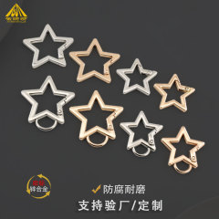 送料無料、様々なスタイルの五芒星スプリングリングバックル、亜鉛合金製ハンギングバックル、DIY小物アクセサリー、星型キーホルダー