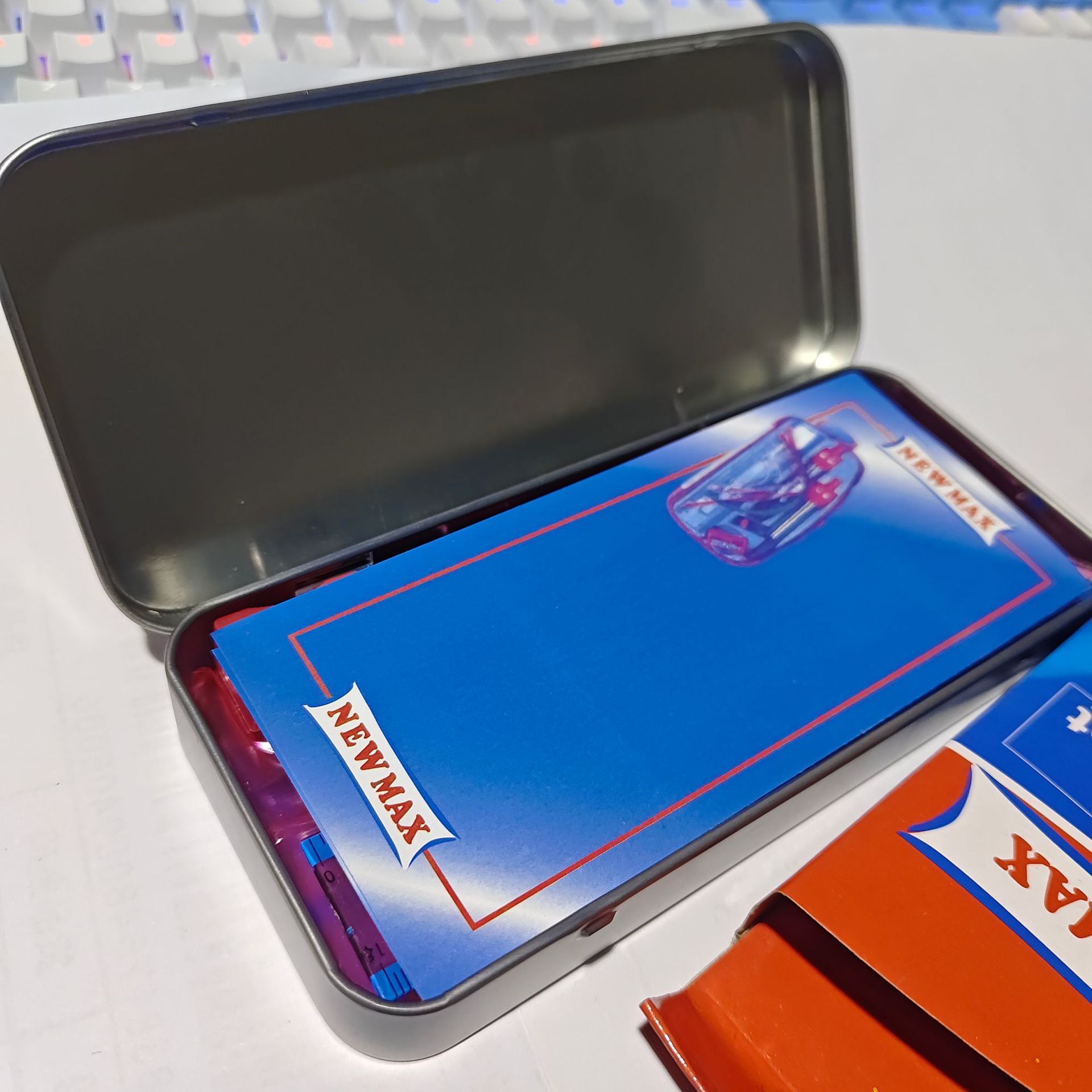 Papelería transfronteriza caja de estaño conjunto de brújulas estudiantes 9 piezas conjunto de brújulas triangular medidor de ángulo pequeña regla recta