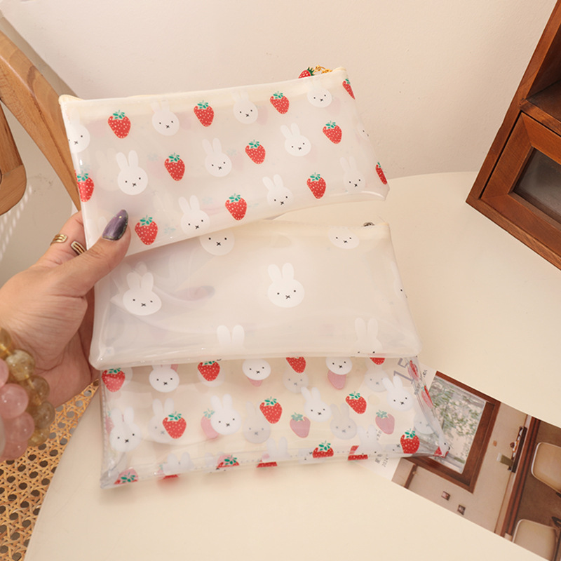 日系可爱笔袋pvc简约大容量ins透明防水学生卡通小兔笔袋文具收纳