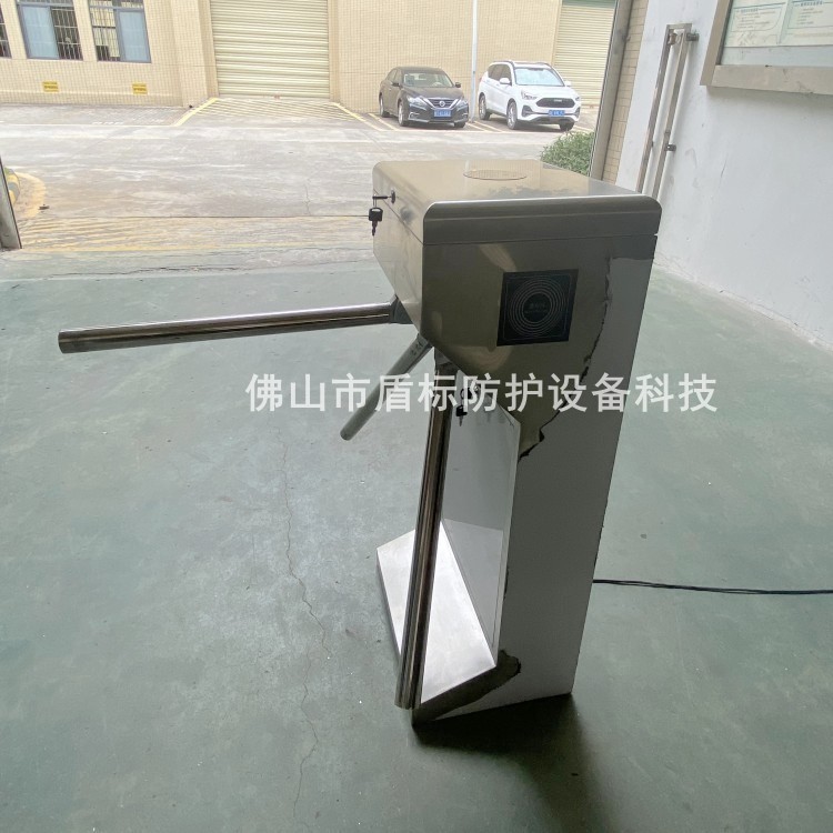 立式单向三辊通道入口闸工地进出通道闸人员分流闸机超市出入口闸