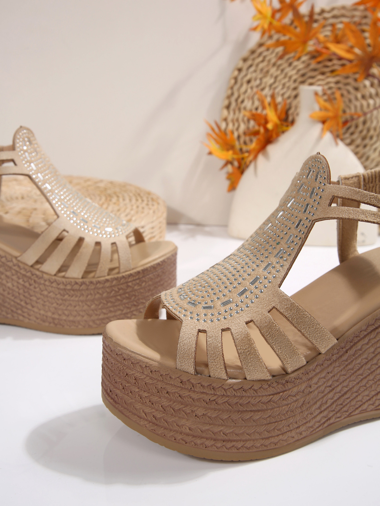 Sandali zeppa donna con strass ed elastico_voghion.com
