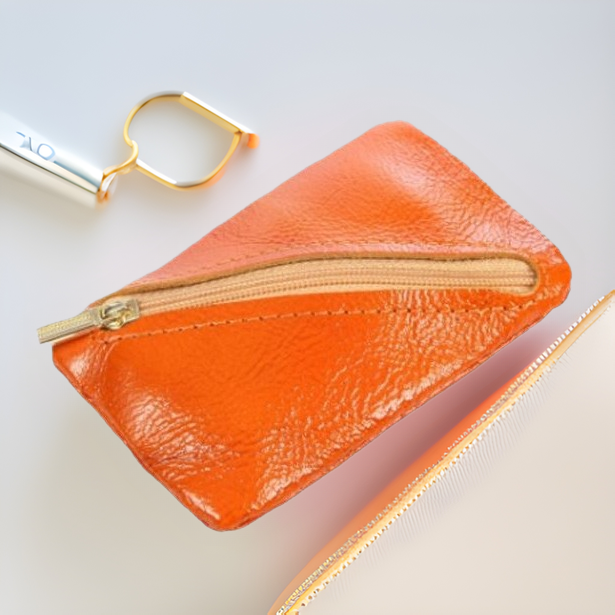 Special 2025 new simple leisure car key bag leather leather keychain live welfare a generation