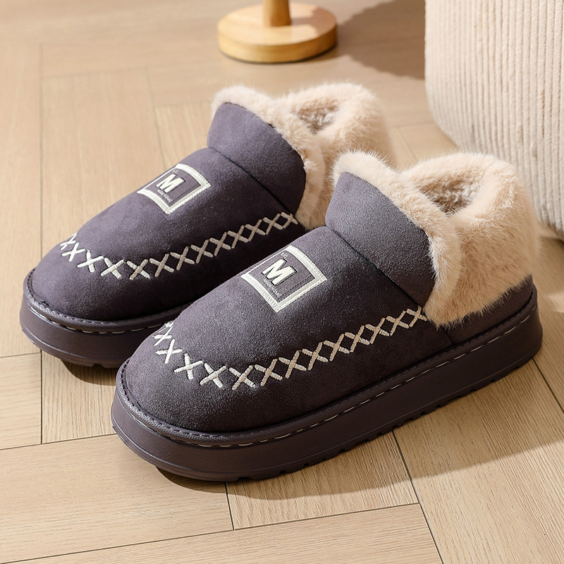 thumbnail image 1 of Zapatillas para uso al aire libre en invierno, zapatos de algodón con lazo de interior de suela gruesa, zapatillas bajas de algodón cálidas de terciopelo de invierno para mujer, 1 of 5
