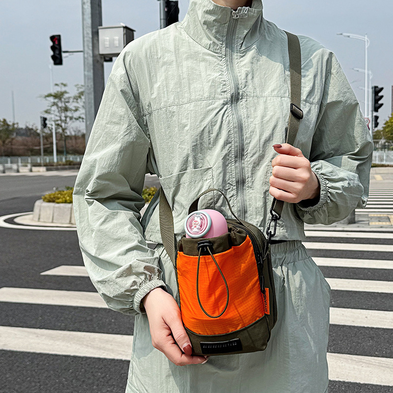 Bolso de taza de agua de dopamina de salida de primavera de estilo japonés Bolso de herramientas pequeño y ligero Viajes entre padres e hijos Deportes al aire libre Bolso para niños