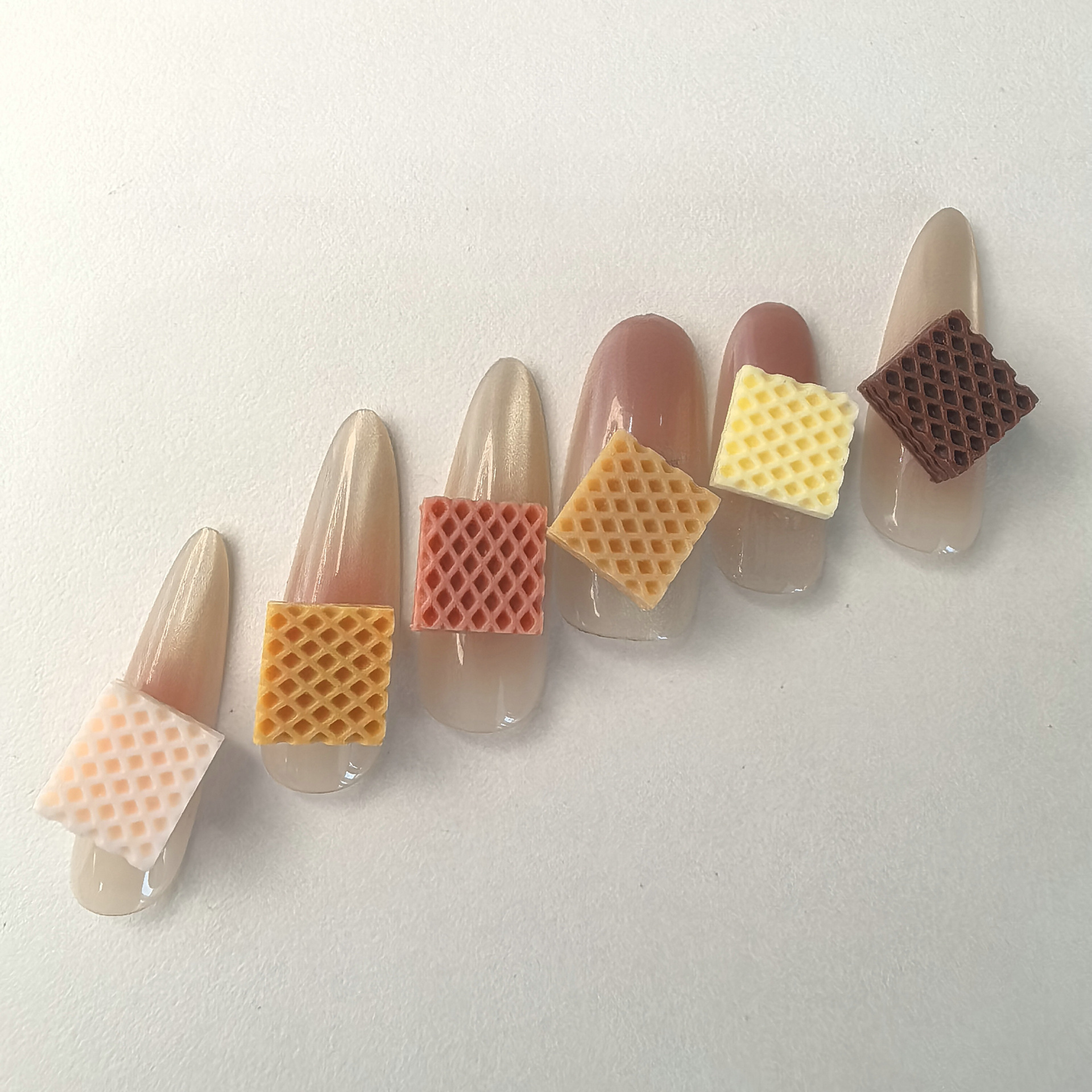 夜光diy食玩仿真威化华饼干巧克力曲奇树脂手账耳钉发饰头绳配