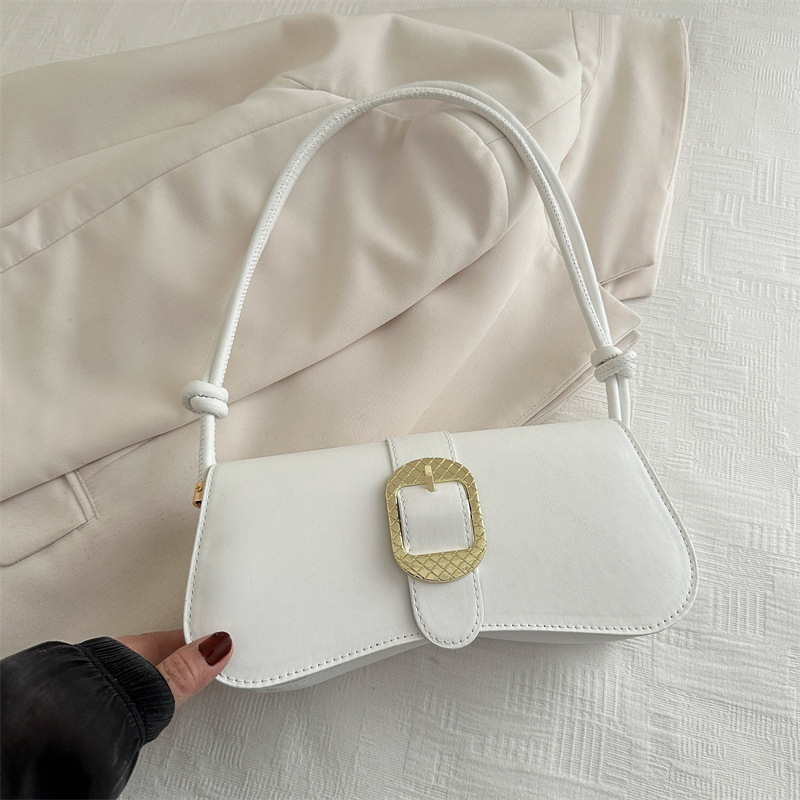 Coreana versátil 2024 invierno nicho de diseño de trabajo retro viaje de alto valor de cara bolsas de hombro bajo la braza de una pequeña bolsa cuadrada de moda