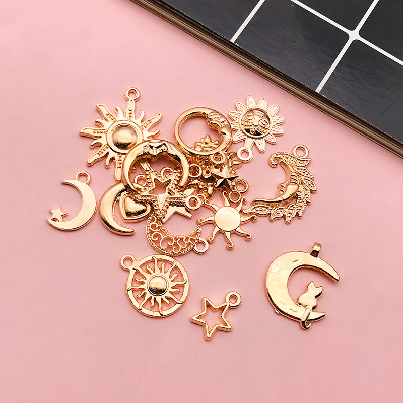 1g Weight Pendant Jewelry Making Type DIY Jewelry Accessories, Bracelets, Earrings Classification 1 Piece Quantity Alloy Material Sun, Star, Moon, Solid Color Pattern Cartoon Style Style Enamel, Plating Craft 1 Piece Alloy Sun Star Moon Pendant DIY Jewelry Accessories Bracelets Earrings 7