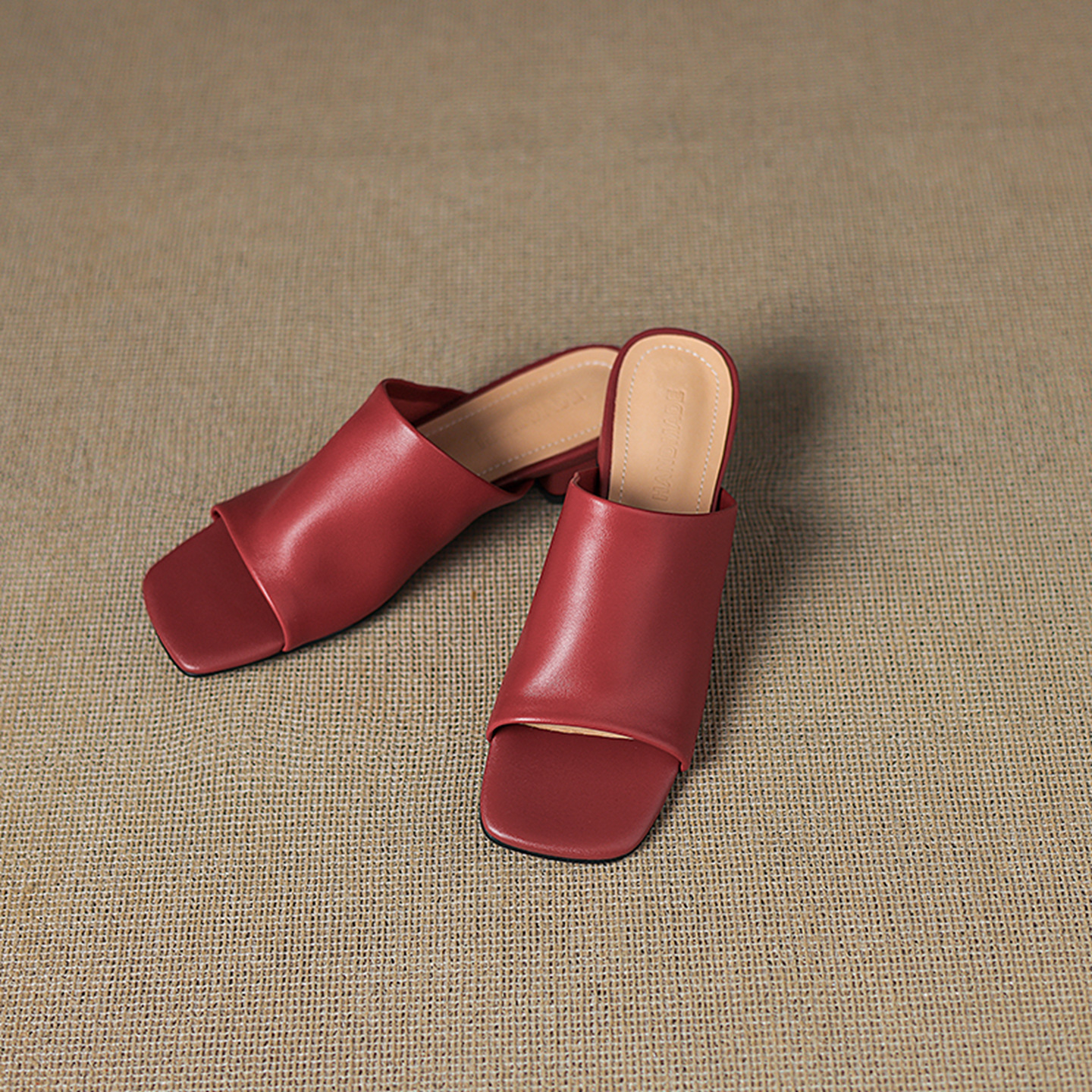 Sandal hở mũi nữ gót thấp quai ngang đế bằng 2,5 cm — Hạnh sắc (cao 2,5 cm) chi tiết 38