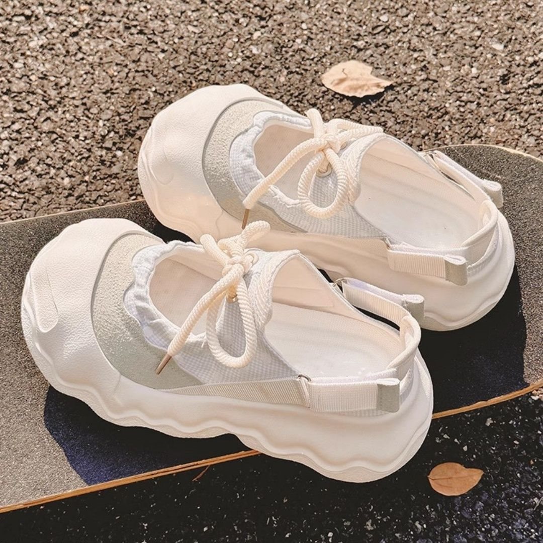 Zapatos de verano huecos y transpirables de mujer sandalias gruesas puff zapatos blancos con zapatos de falda zapatos deportivos casuales zapatos de skate