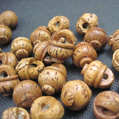 Peach Kernel Carving Peach Basket Craftsmanship Kernel Carving Novelty Accessories Pendant Necklace Accessory Baby Baby Swing Peach Basket Decor