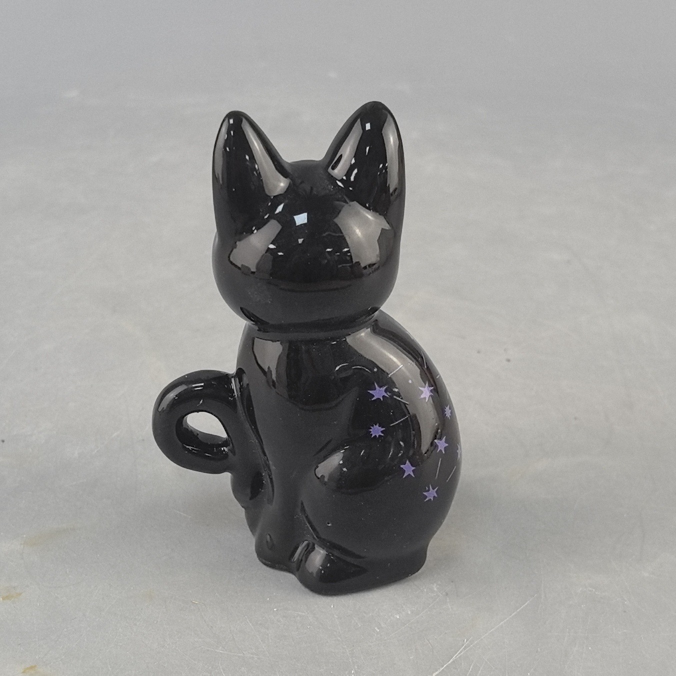 Halloween anime animado japonés perimetral gato negro muñecas hechas a mano modelo de gato pequeño muñeca decoración de escritorio
