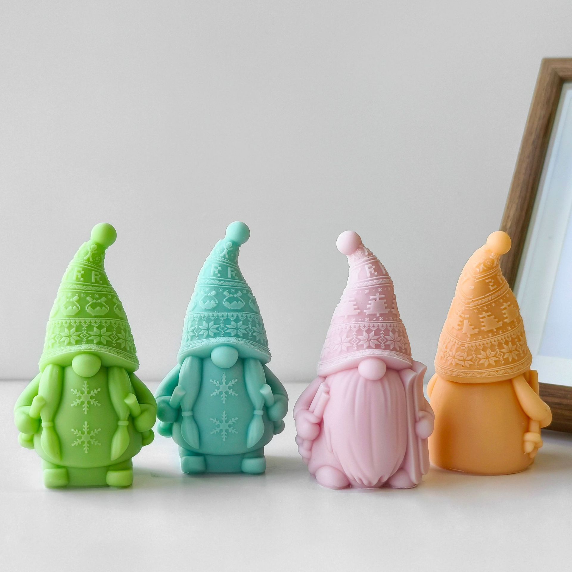 Jiahuimei esquí enano vela molde de silicona DIY hecho a mano aromaterapia vela decoración de yeso herramienta abrasiva