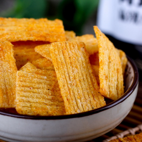 Songshan Flat Pan Fried Potato Crisps Beef Flavor Hot & Spicy Famous Puffed Snack 120g*30 Bags Full Carton