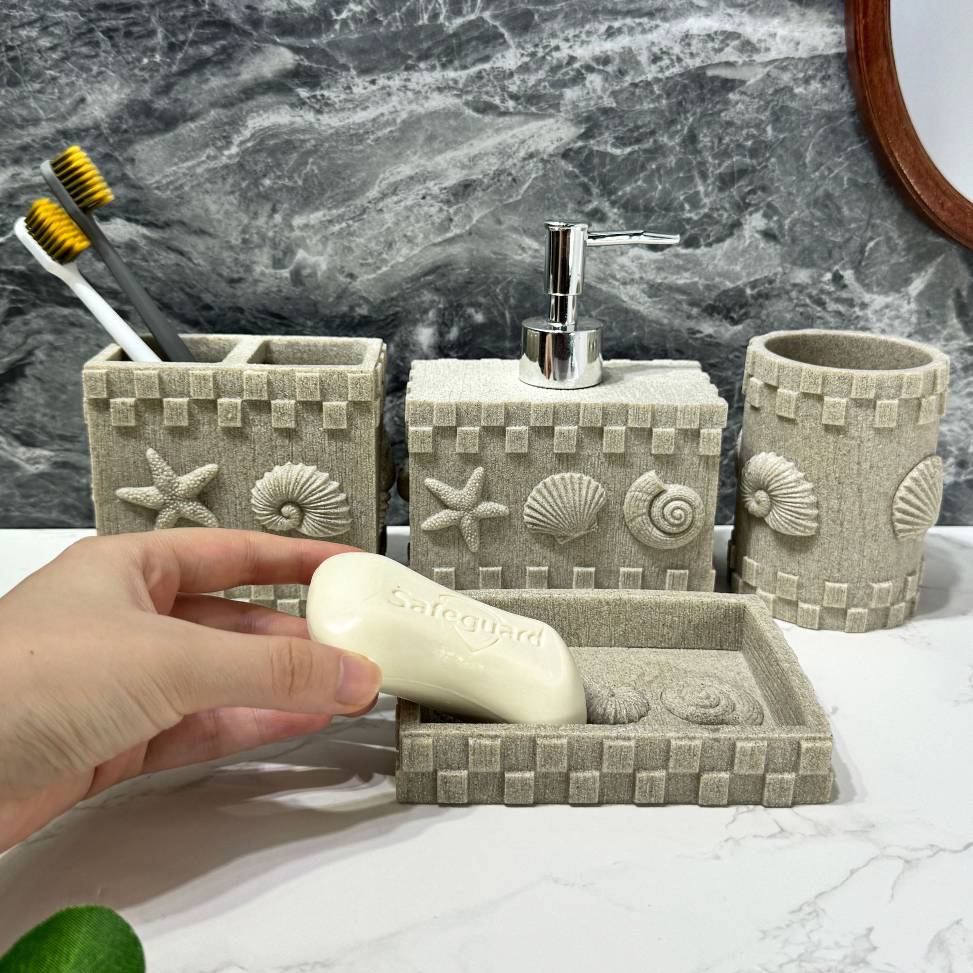 Conchas de piedra arenisca imitación diseño de baño set de baño de resina hotel set de cuatro piezas decoración de baño taza