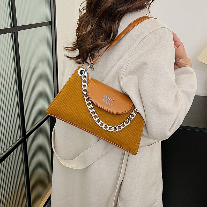 Bolsos transfronterizos para mujer 2024 nuevo estilo nicho de alta gama popular bolso cuadrado pequeño retro francés salvaje bolso de axila de un solo hombro