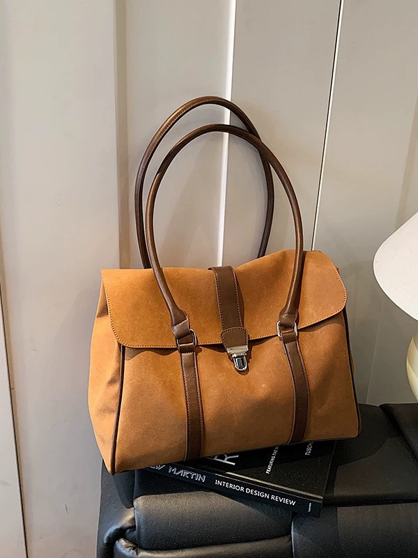 Capacious trend shoulder bag, high-end