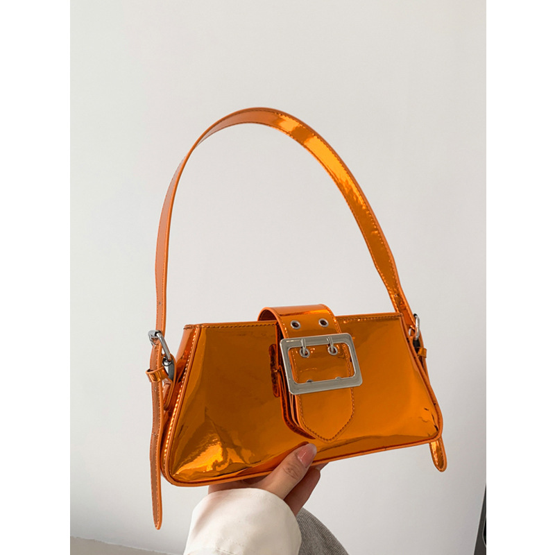 Bolso de mano de charol plateado para mujer, bolso de estilo sexy, nuevo diseño de nicho, bolso de axila para motocicleta rosa, bandolera para mujer 2023