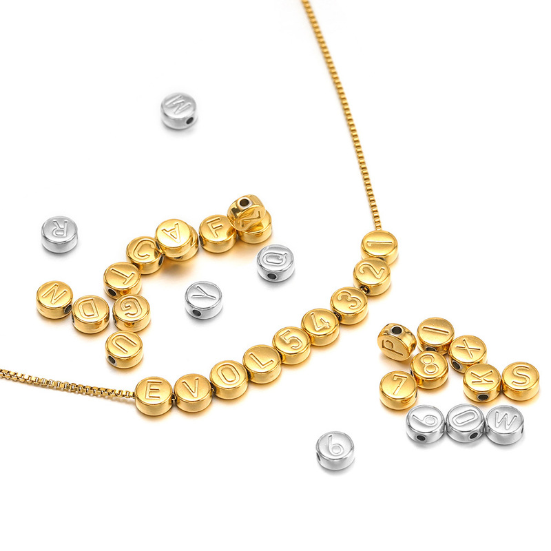 Stainless Steel Gold Flat Round Hole Beads Engraved 26 English Letters DIY Necklace Bracelet Pendant Beaded Beaded Jewelry Accessories