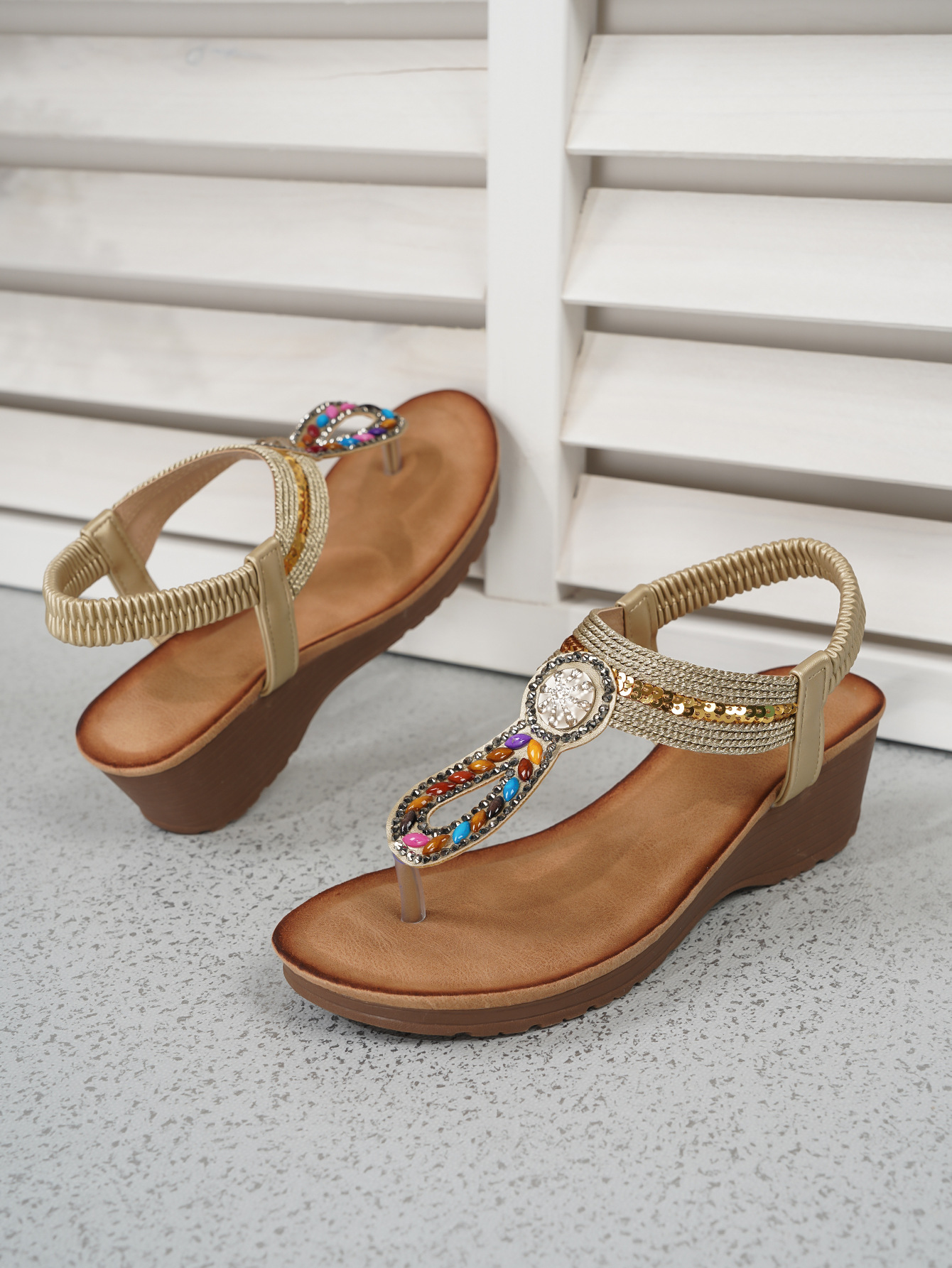 Boheemse sandalen met strass en sleehak voor dames strand_voghion.com