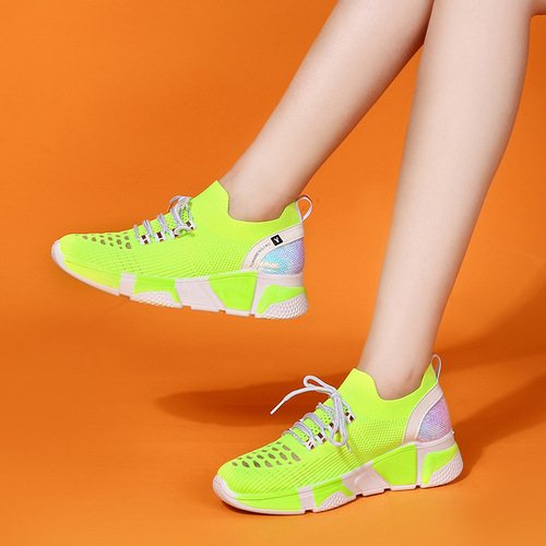 New spring and summer knitted shoes for women, square dance shoes, soft sole shuffle dance shoes, mesh dance shoes, hollow dance shoes