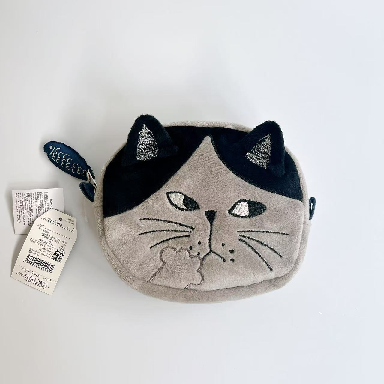 회색 큰 얼굴 고양이 3443-2