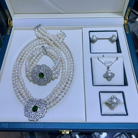 天然珍珠项饰;珍珠首饰套装;天然珍珠耳饰