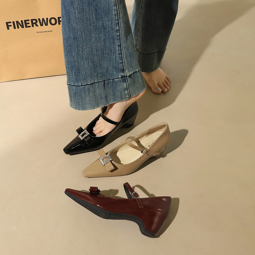761-H130 Mary Jane With Internal Height Increase, Pointed Toe, Patent Leather, Rhinestone Bow, Elegant Commuter Shoes_vogvips.com