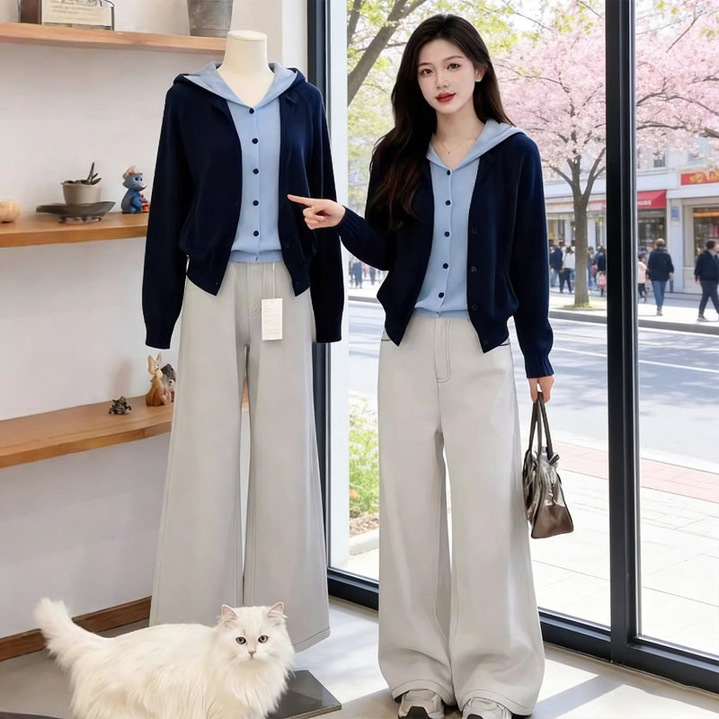 Fake Two-Piece Hooded Knit Cardigan for Women, 2026 Fall/Winter New Style, Loose Fit, Slimming, Color Block, Stylish Sweater Coat Top Fake Two-Piece Hooded Knit Cardigan for Women, 2026 Fall/Winter New Style, Loose Fit, Slimming, Color Block, Stylish Sweater Coat Top