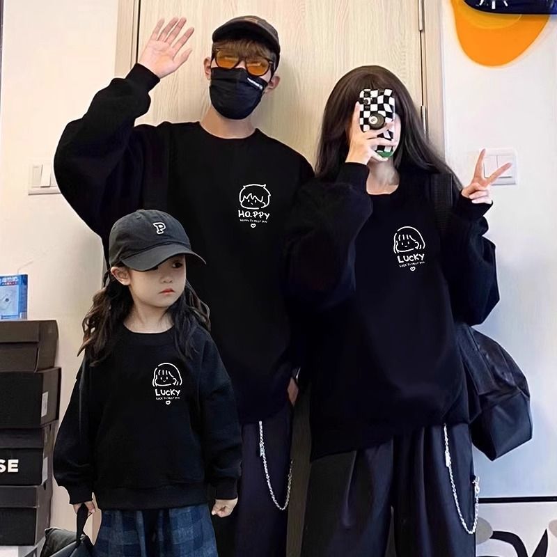 Round neck black thin section [single piece]