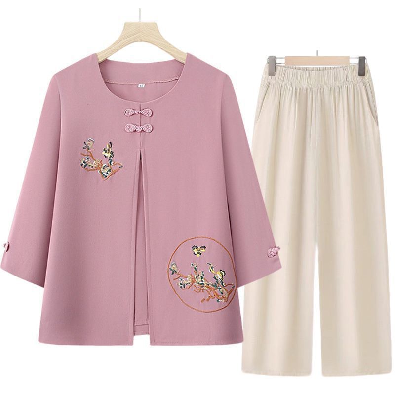 Mother's Embroidered New Chinese-Style Top with Beige Wide-Leg Pants Set, Women's Three-Quarter Sleeve and Nine-Quarter Pants Clothing for the Elderly Mother's Embroidered New Chinese-Style Top with Beige Wide-Leg Pants Set, Women's Three-Quarter Sleeve and Nine-Quarter Pants Clothing for the Elderly