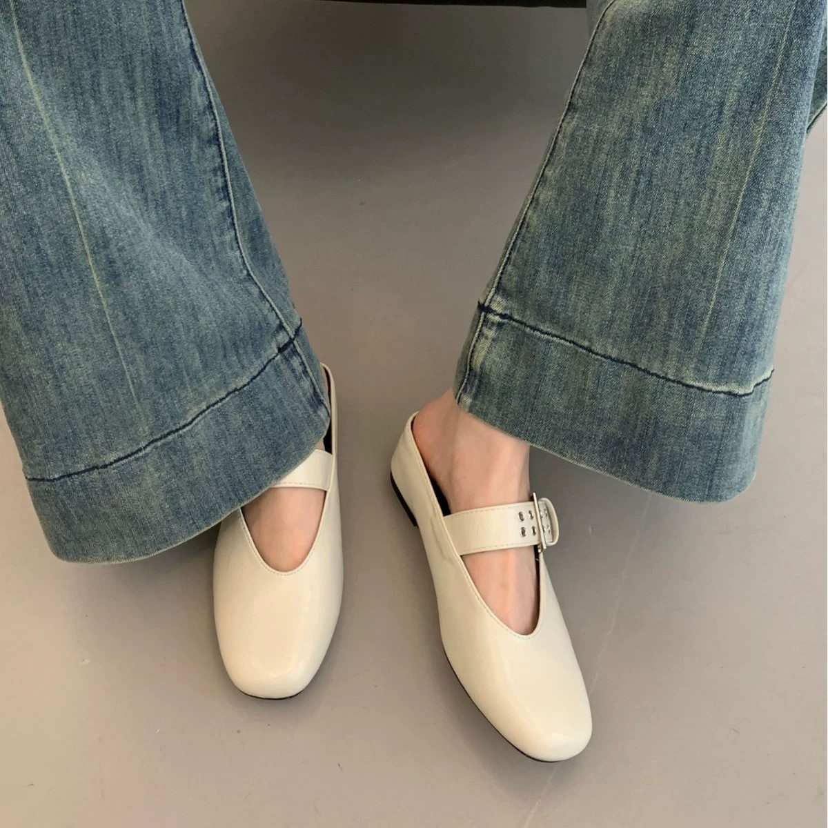Universal slippers, summer footwear, soft sole, restless legs relief