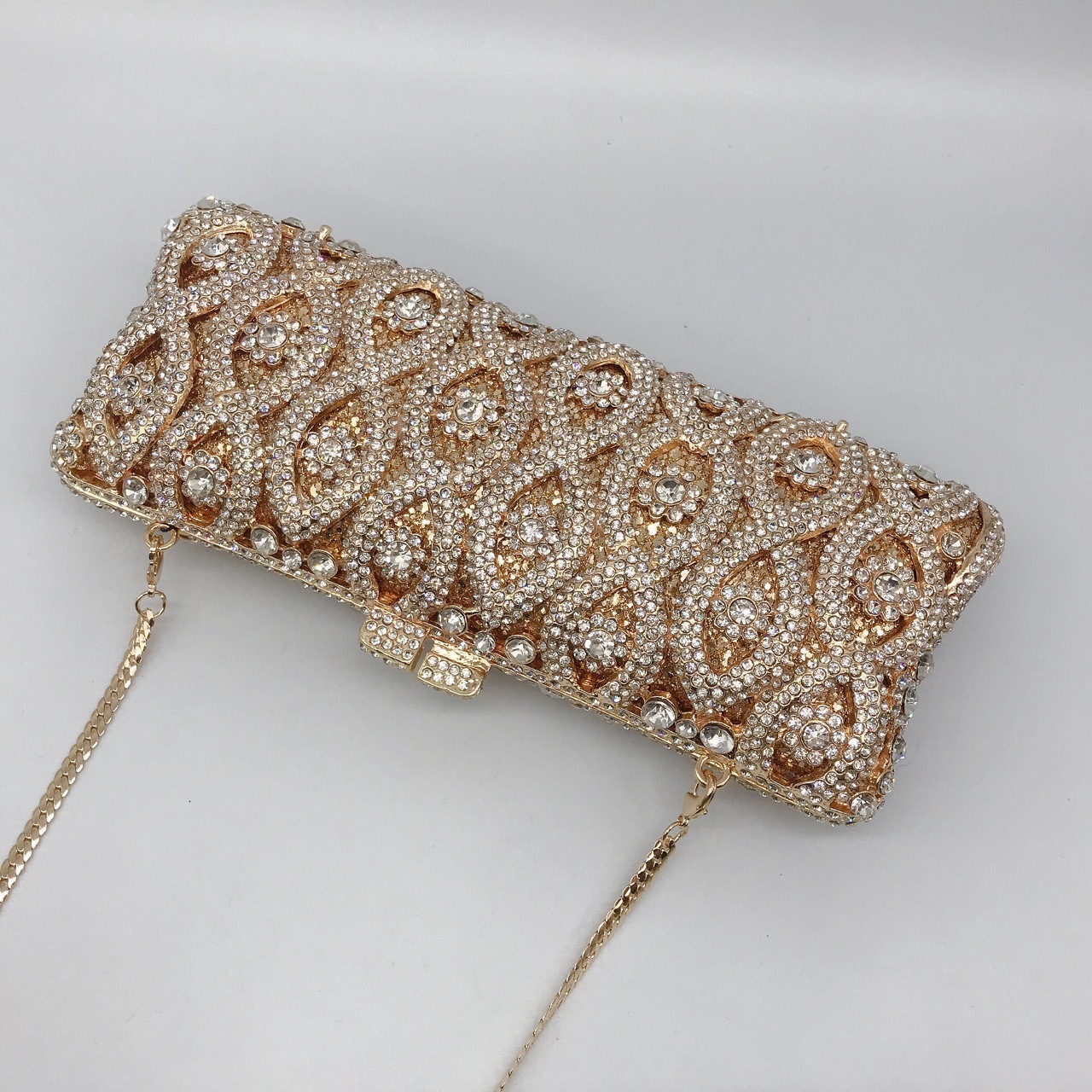 Ventas transfronterizas de metal de diamantes bolsas de cena, vestidos de banquete de damas, bolsas de moda de mano de diamantes