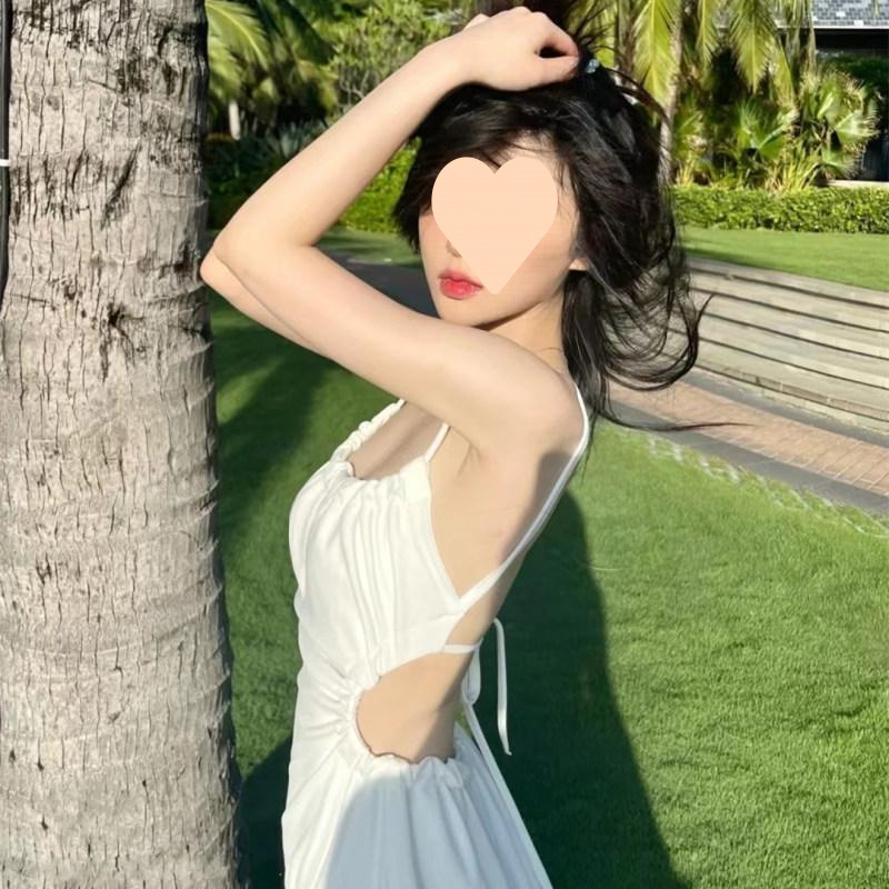 French Design White Fairy Backless Suspender Dress Sanya Seaside Beach Skirt Travel Elegant Long Skirt French Design White Fairy Backless Suspender Dress Sanya Seaside Beach Skirt Travel Elegant Long Skirt