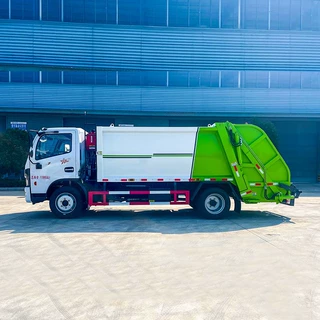 9吨中型压缩垃圾清运车 锰钢厢体强度大压得多 框架结构更牢固