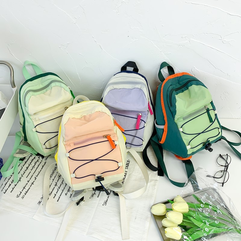 Mochila para niños de alto valor facial de estilo extranjero, una nueva mochila deportiva de viaje al aire libre