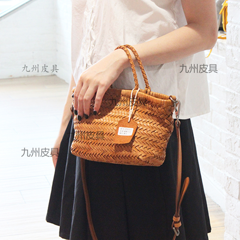 Japanese And Korean Style Woven Bag For Women - Summer Beach Vacation Small Shoulder Bag, Versatile Fashion Handheld Basket, Single Shoulder Crossbody Bag - Thumbnail 2