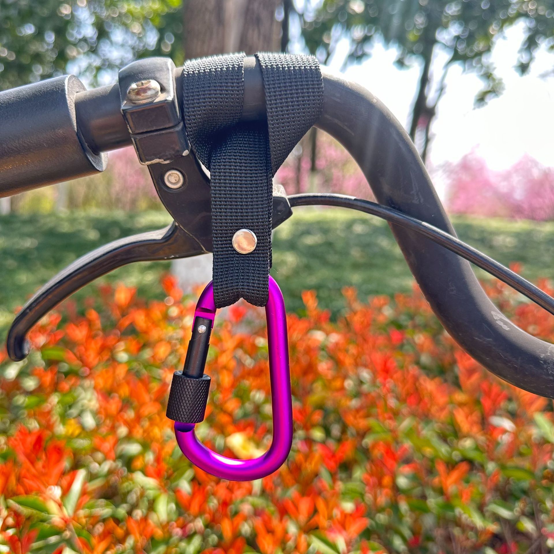 Gancho de coche de batería eléctrica sin perforación bicicleta scooter casco multifuncional fábrica de gancho delantero universal