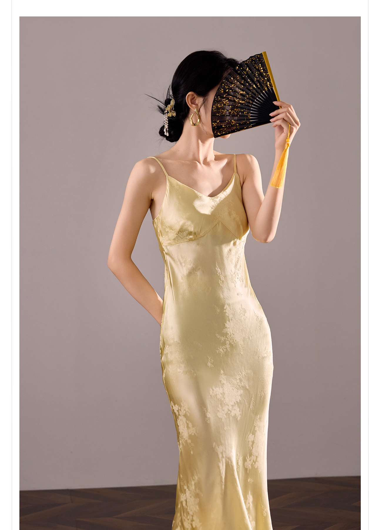 Đầm ôm body nữ chất liệu acetate hoa văn jacquard, dáng dây mảnh, phong cách tân cổ điển — màu vàng chi tiết 12