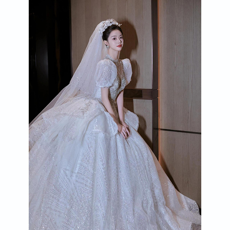 Vestido de novia francés 2026 vestido de textura alta vestido pequeño vestido de princesa de gran tamaño en fuga D111