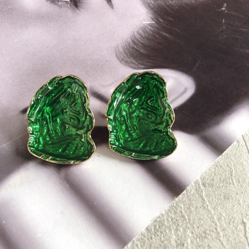 Boucles D&#39;oreilles Pendantes Goutte D&#39;eau Carrées En Émail Vert Rétro En Gros Nihaojewelry display picture 27