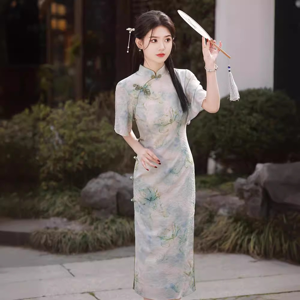 Summer retro cheongsam