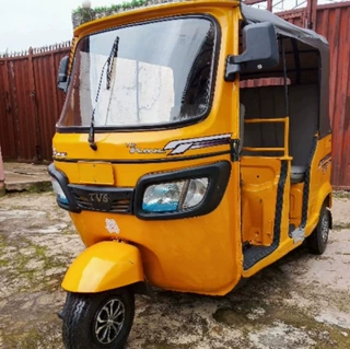 Three-row passenger tuk-tuk 景区带棚载客三轮车 营运代步车辆
