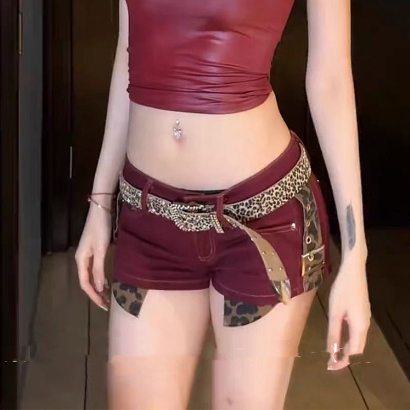 American-Style Low-Waist Y2K Denim Shorts for Women, Tight-Fitting, Stretchy, Petite, Wide-Leg, Sexy Nightclub Hot Pants American-Style Low-Waist Y2K Denim Shorts for Women, Tight-Fitting, Stretchy, Petite, Wide-Leg, Sexy Nightclub Hot Pants