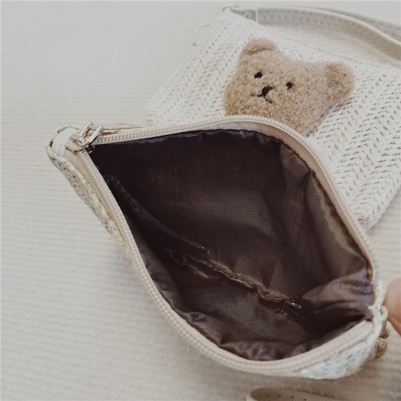 Straw wallet (4).jpg