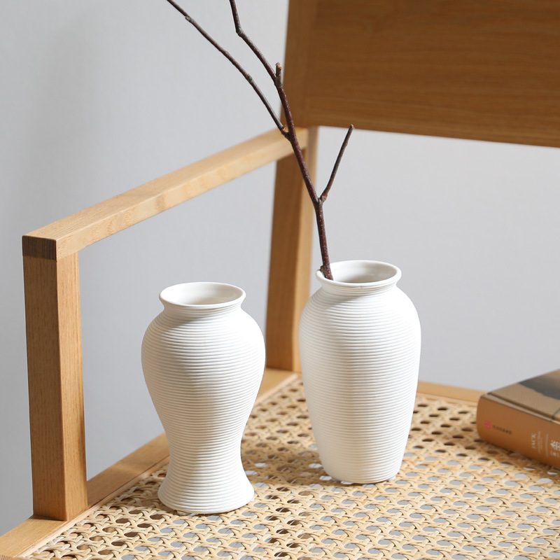 Flor de cerámica simple ornamentos inshu <unk> viento tranquilo sala de estar flores secas arreglos de flores porche decoración gabinete de televisión al por mayor