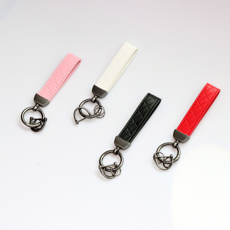 Diamond-Shaped Car Keychain Ready-Made Wholesale Normcore Style Creative Simple Ring Buckle Key Ring Pendant